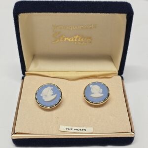Vintage 60s Wedgewood Jasperware By Stratton "The Muses" Blue White Cufflinks